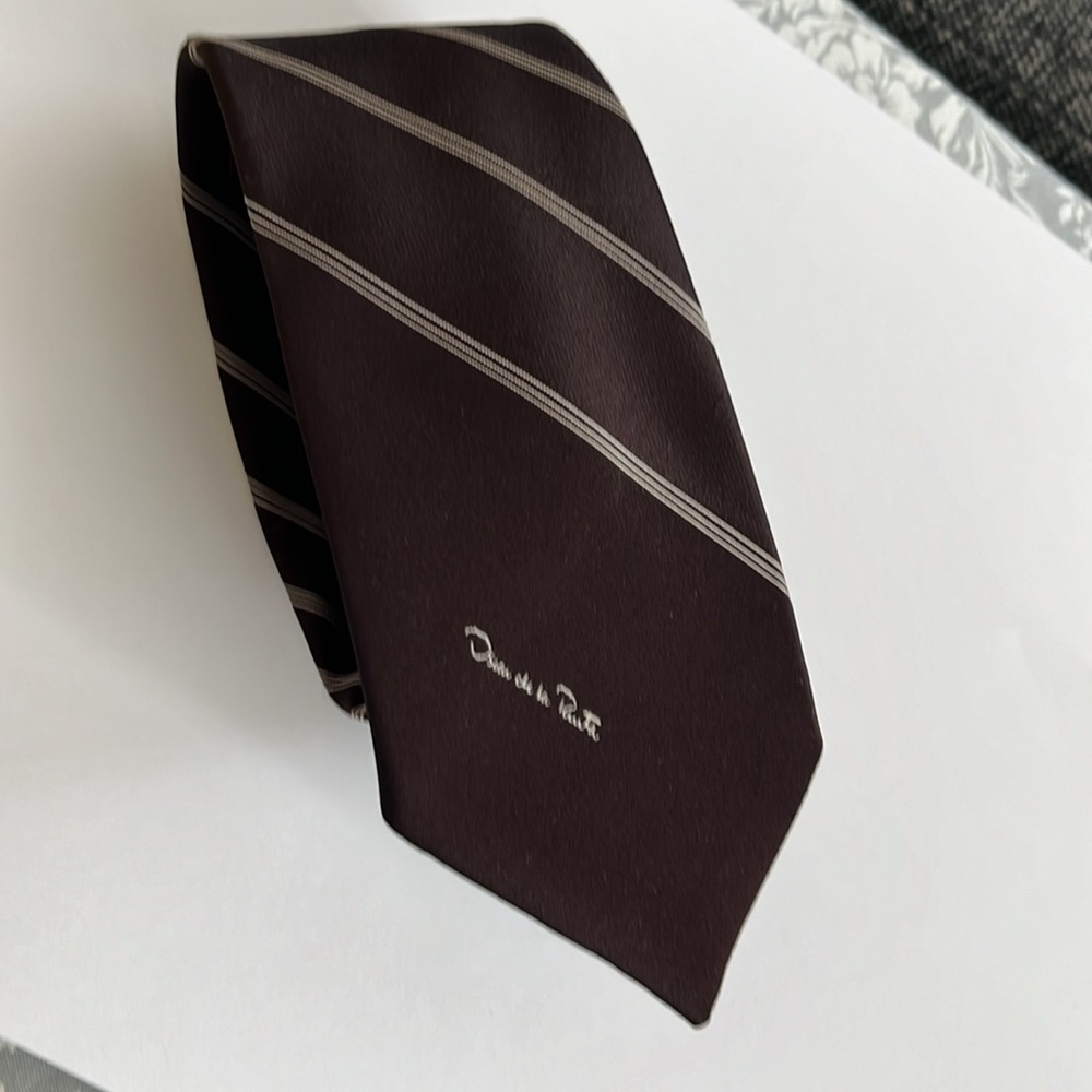 Oscar de la Renta Brown with Cream Threading Classic Elegant Tie, Vintage